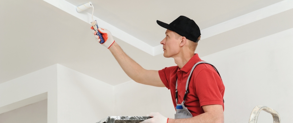 Peindre un plafond sans traces - Minizap Annecy