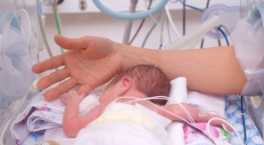 La mortalité infantile en hausse en France