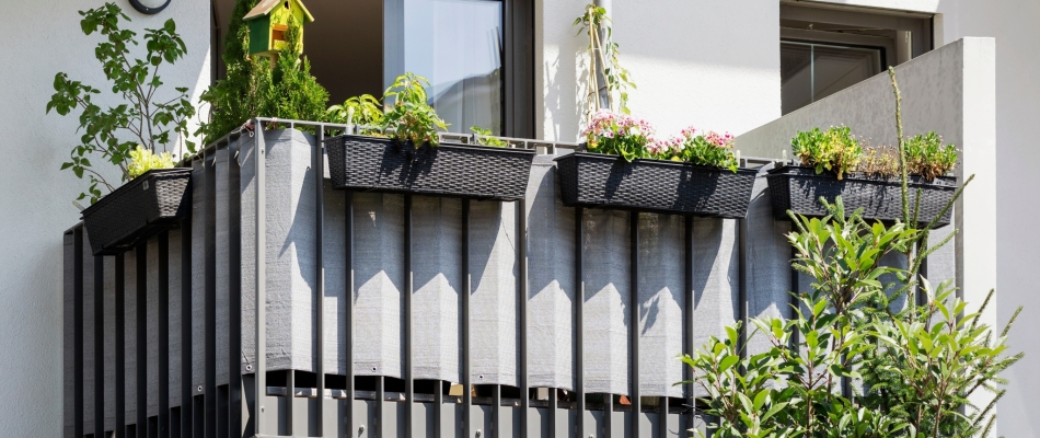 Comment choisir son brise-vue ? - Minizap Annecy