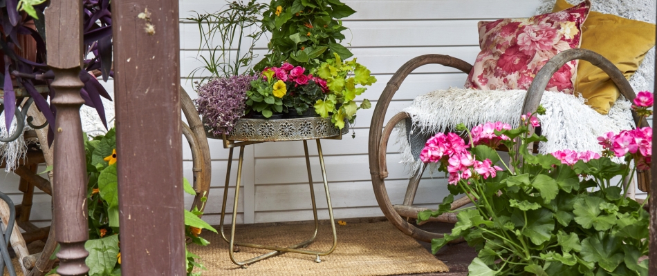 Quels meubles et objets chiner pour un extérieur vintage ? - Minizap Chambery