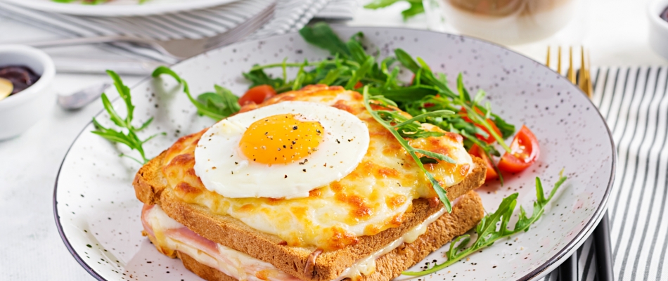 Volcan de purée, pâtes au lait, coquillettes jambon… les plats « doudou » de notre enfance - Minizap Vallée de l'Arve
