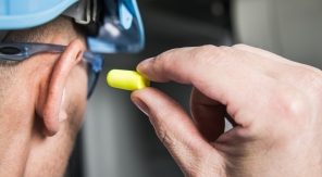 Bruit au travail, comment s'en prémunir ?