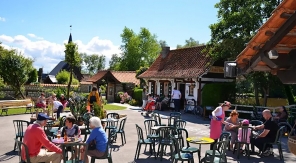 Saint-Joseph Village à Guînes
