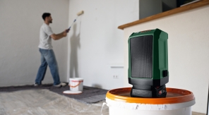 Siffler en travaillant