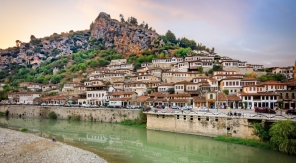 L'Albanie, à la croisée des chemins