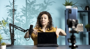 YouTube officialise le deepfake comme outil créatif