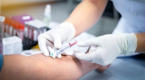 Une prise de sang pour mieux détecter le cancer du poumon