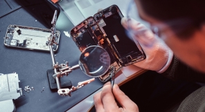 Smartphone reconditionné, malin, moins cher et plus vert