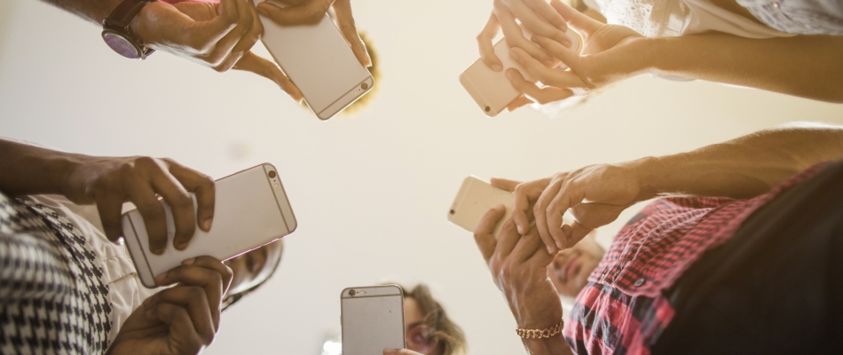 Sur les réseaux sociaux, publier devient un geste rare - Minizap Chambery