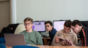 Écrans à l'école, la rentrée du grand débranchement