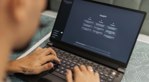 Contenus IA, les trois icônes qu'il faut apprendre à repérer