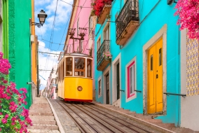 Plus qu'un simple trajet à travers la ville, le tramway lisboète vous offre un voyage dans le temps.