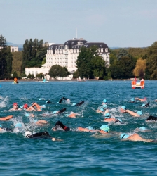 Travers&eacute;e du Lac d'Annecy &agrave; la nage