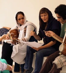 No Land’s  Song de Ayat Najaf