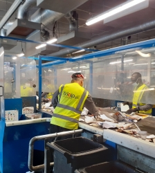 Visite guidée : le centre de tri des déchets recyclables