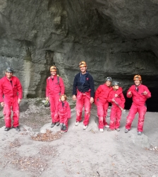 Découverte d'un géosite : visite de la grotte de Bange