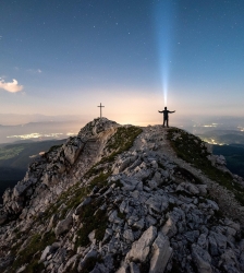 Entre Midi et Science -Pollution lumineuse : que reste-t-il de notre lien au ciel ?