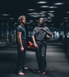 Spectacle : Intimacy - duo contrebasse et krump