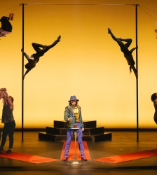 Spectacle : The Award