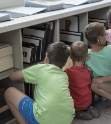 Visite-atelier des 4-6 ans : D&eacute;couverte de l'artoth&egrave;que et de la gravure
