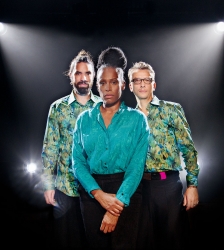 Sandra Nkake  - Elles