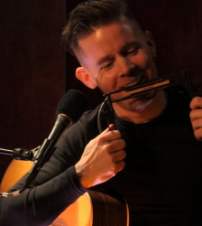 Trevor King et sa chanson irlandaise