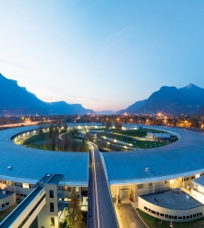 Synchrotron europ&eacute;en - visite compl&egrave;te