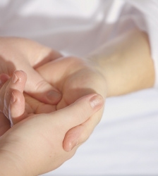 Atelier bien-&ecirc;tre aidants : Massage des mains et du cuir chevelu