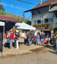 March&eacute; fermier de Pressembois