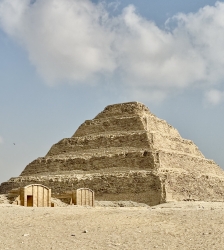 Saqq&acirc;ra : histoire d'un site &agrave; travers le temps