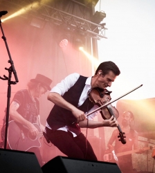 Concerts de l'&eacute;t&eacute; &agrave; Cr&eacute;mieu : soir&eacute;e pop-rock avec Acoustic Box
