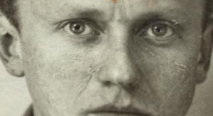 Crimes contre l'humanité - Le procès de Paul Touvi...