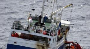 Seuls en mer : le radeau de la discorde - Envoyez ...