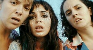 Les femmes au balcon