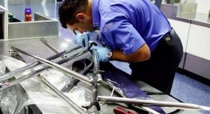 Douanes sous haute surveillance - Remèdes traditio...