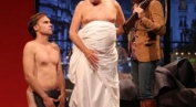 Deux hommes tout nus